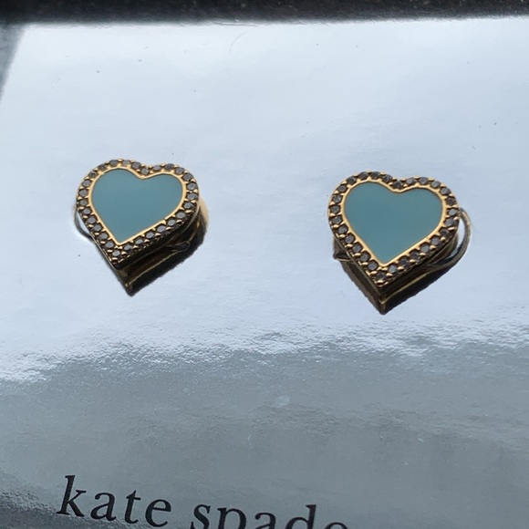 ๐๐๐Kate Spade Take Heart Studs Boxed Set๐๐๐ - Picture 10 of 11